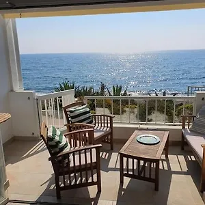 https://front-mer-sublime-appartement-moderne-et-confortable.es-andalucia.com